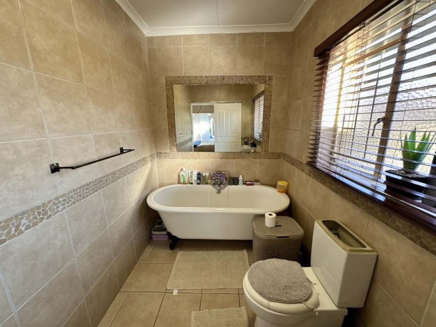 3 Bedroom Property for Sale in Fichardt Park Free State